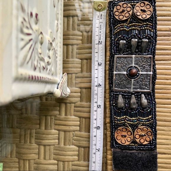 Wide beaded satin cuff bracelet - Picture 6 of 6